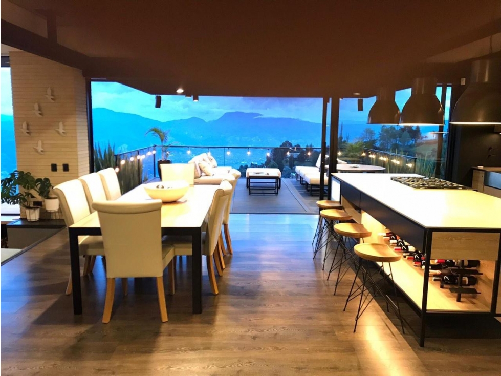 VENTA CASA DE LUJO EN LAS PALMAS (ENVIGADO) CON VISTA A LA CIUDAD — foto 5