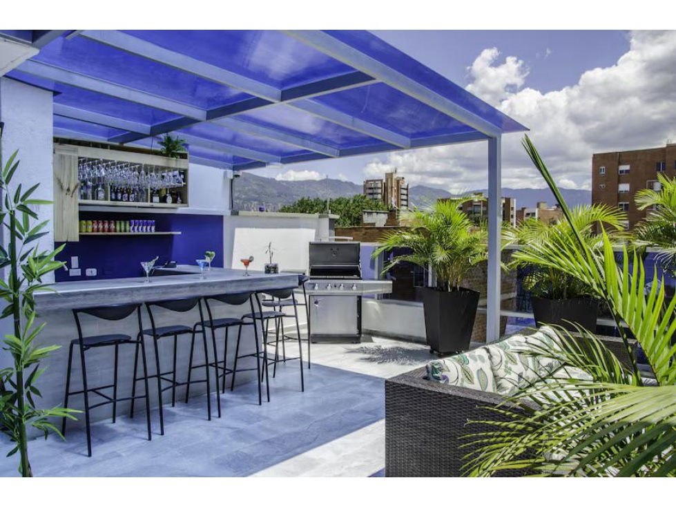 Venta de HOTEL en el barrio Laureles de Medellín. Pedido $15.000