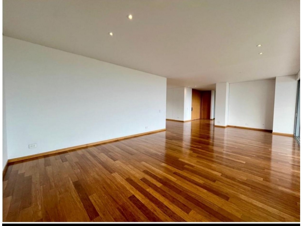 VENDO MODERNO APARTAMENTO EN EL POBLADO - LOS BALSOS — foto 6