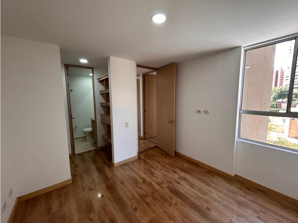 VENDO apartamento en Sabaneta - Loma de San José parte baja. — foto 3