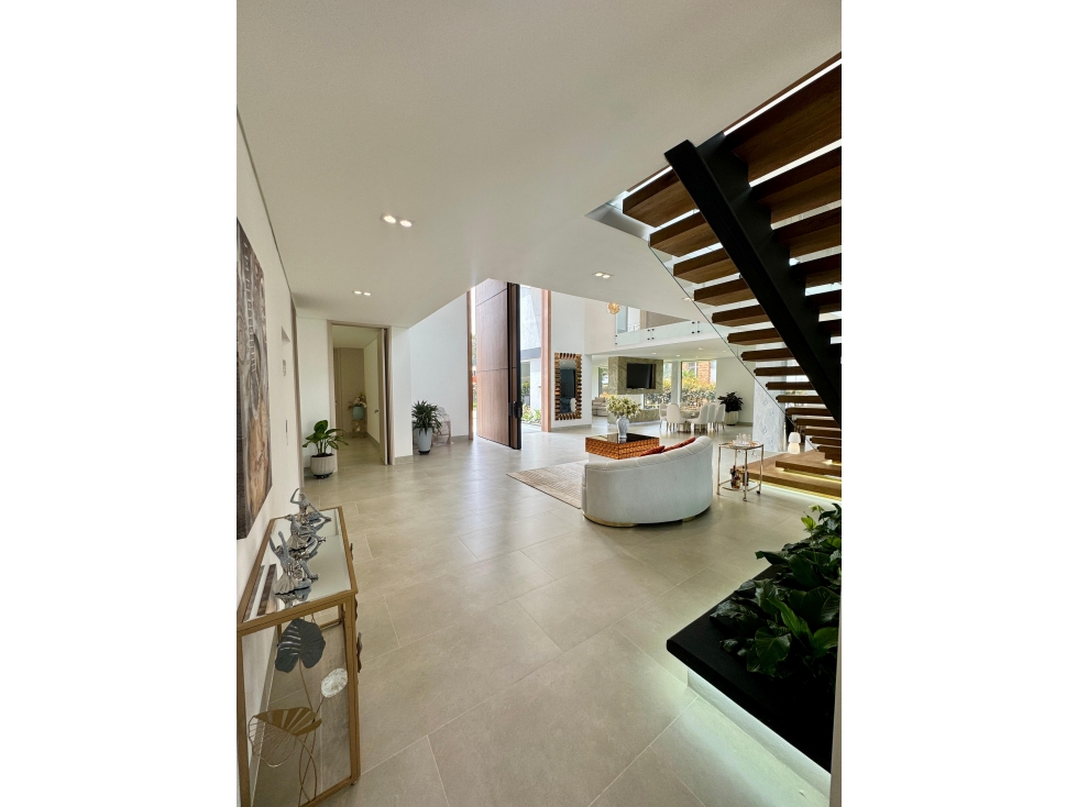 VENDO CASA de lujo para estrenar en Llanogrande, unidad cerrada. — foto 4