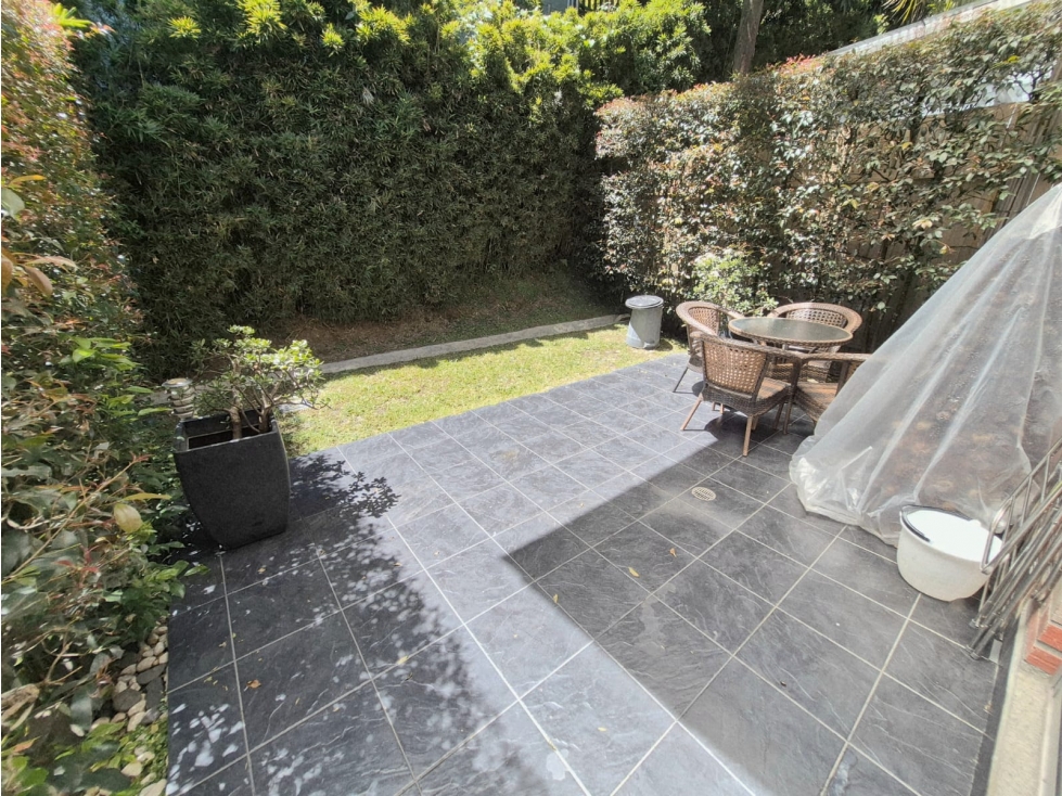 Vendo hermosa CASA en Envigado - la intermedia, cerca a todo. — foto 3