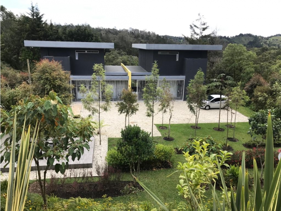 Venta hermosa casa en el alto de las Palmas — foto 2