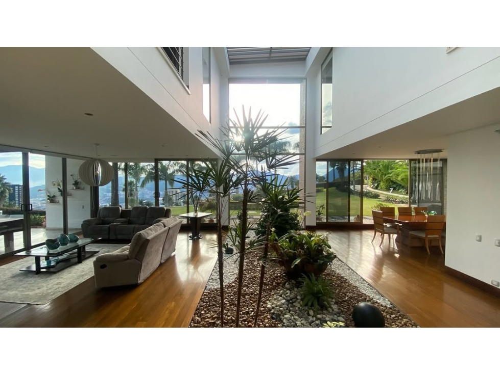 Venta moderna casa con piscina y vista a la ciudad, Poblado, Medellín — foto 4