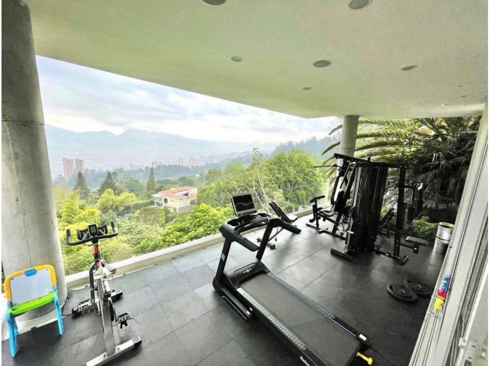 VENTA ESPECTACULAR CASA EN EL POBLADO - LOS BALSOS - Medellín — foto 2