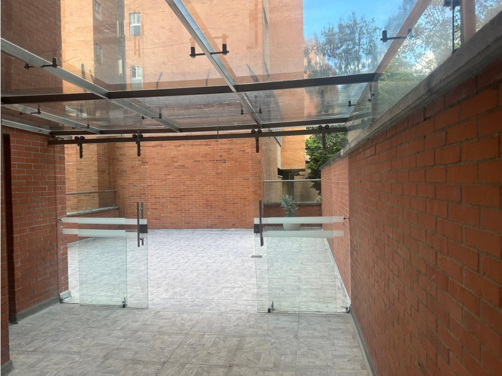 VENDO APARTAMENTO CON GRAN TERRAZA PRIVADA — foto 5