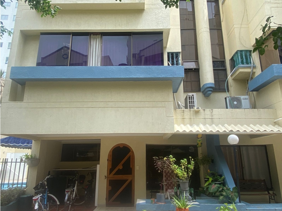 VENDO CASA DE TRES NIVELES EN CRESPO CONJUNTO RESIDENCIAL — foto 2