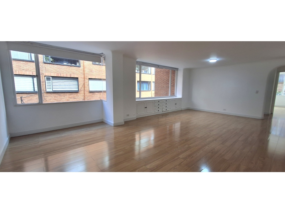 Vende Apartamento El Nogal, Bogota