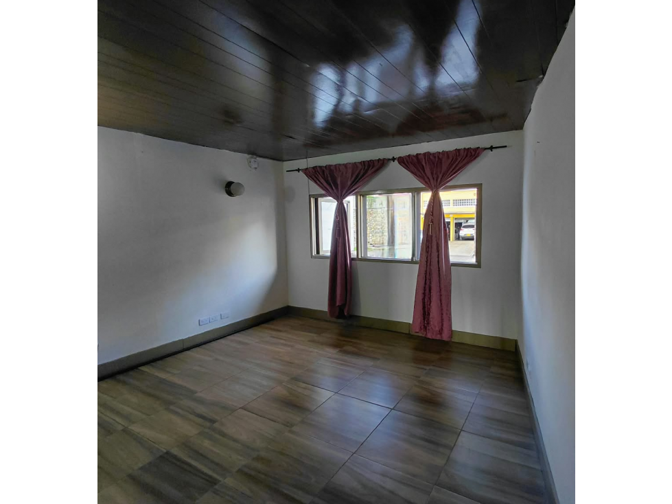 Casa en Arriendo USO COMERCIAL avenida paralela la Arboleda, Manizales - 3