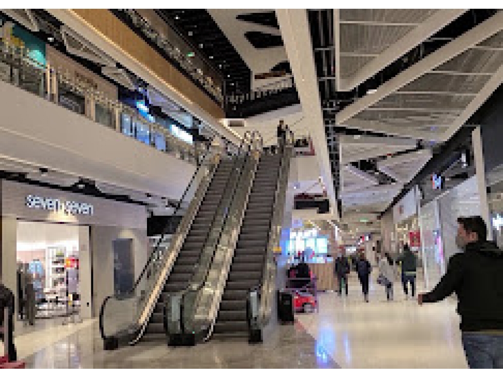 Venta Local Primer Piso Centro Comercial NUESTRO BOGOTA, Bogota — foto 3