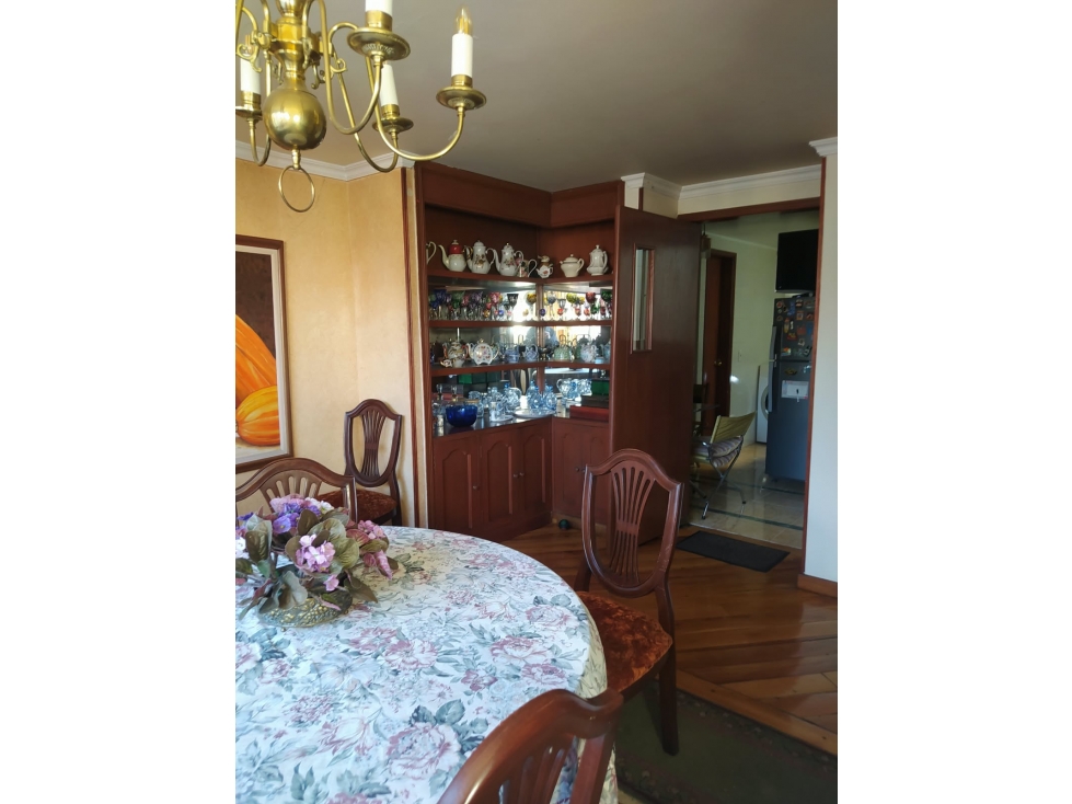Venta Amplio Apartamento Santa Bárbara, Bogotá DC — foto 6