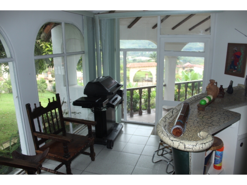 Venta hermosa Casa Campestre Condominio Los Alpes, Silvania