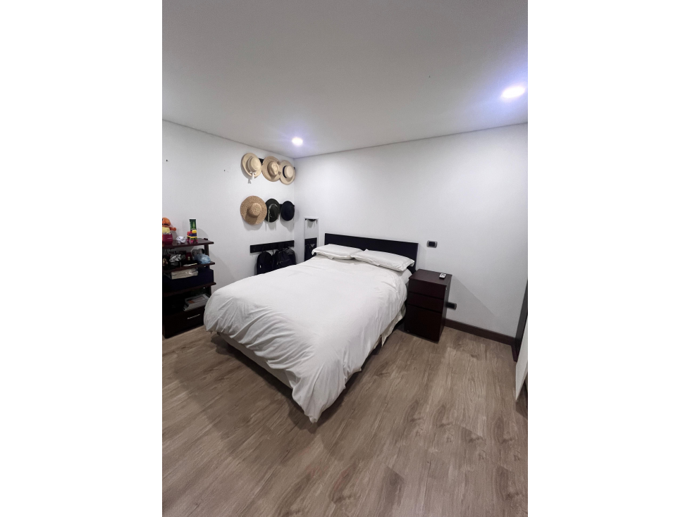 Venta Apartamento remodelado Santa Barbara, Bogotá — foto 3