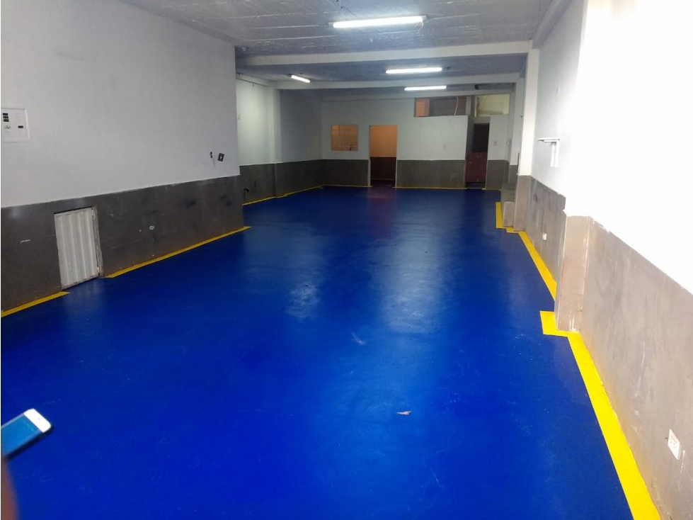 Vendo o Permuto Bodega La Victoria, Bogotá