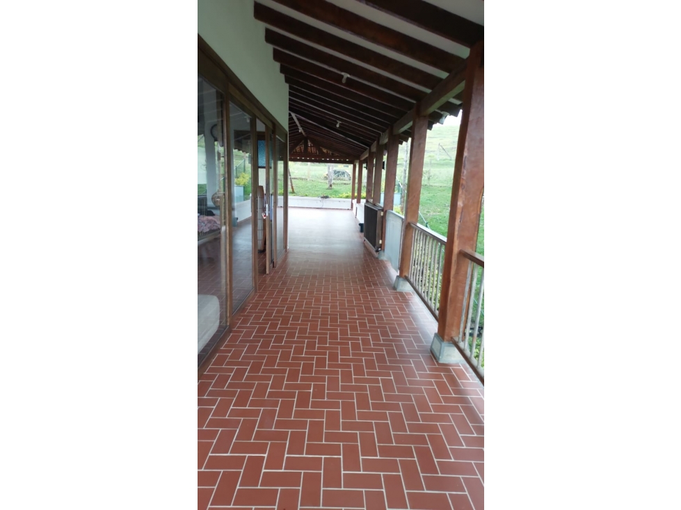Venta hermosa casa vía al mar, Calima - 4
