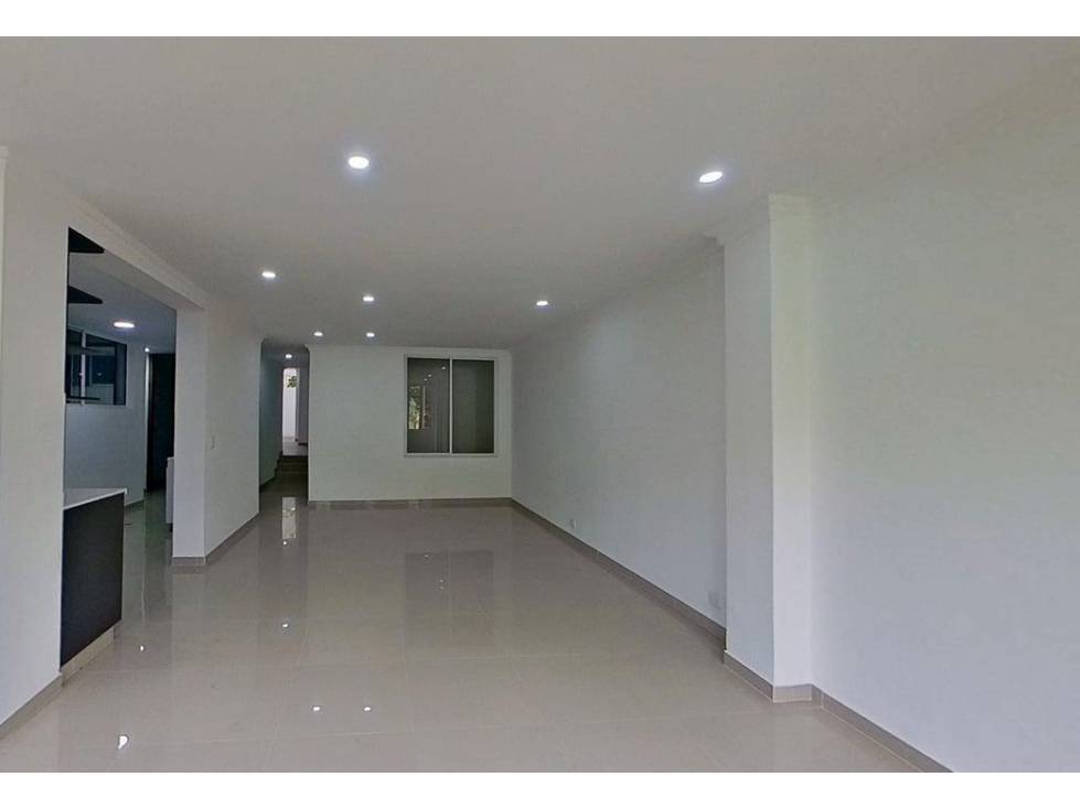¡AMPLIO Y LUMINOSO APARTAMENTO EN VENTA! LAS VEGAS, CALI - 2
