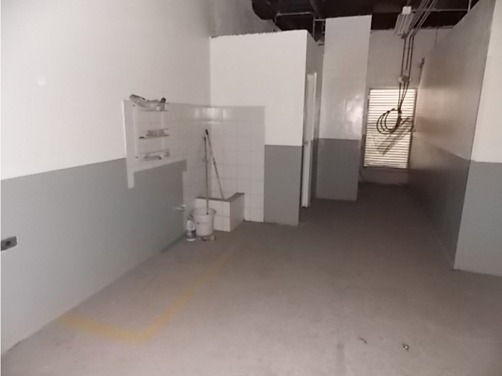 Oportunidad Venta o Permuta Local San Andresito, Bogotá - 6