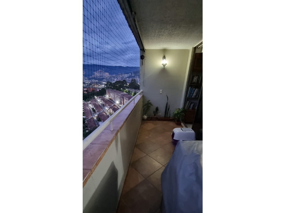 Apto belen la mota ultimo piso con hermosa vista