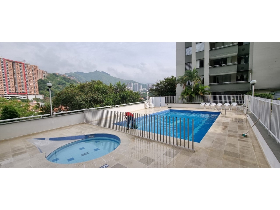Apto belen la mota ultimo piso con hermosa vista — foto 6