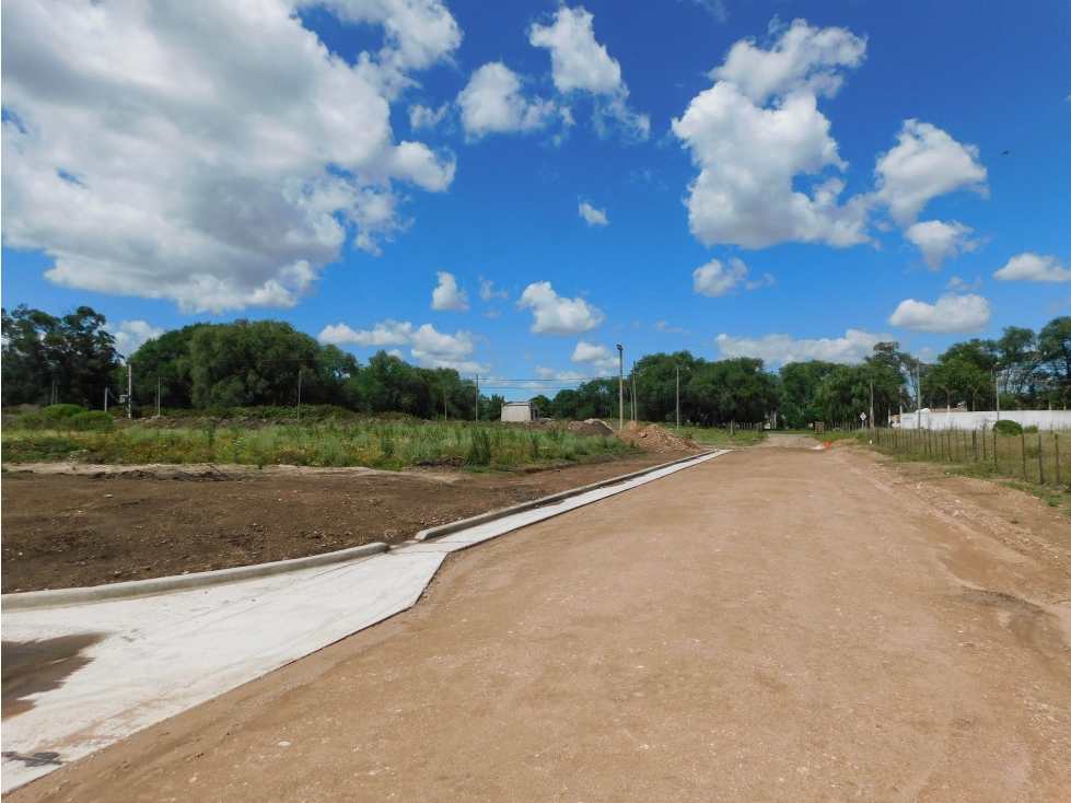 Lote en Venta 300 m2. Zona La Rural. Tandil - 1