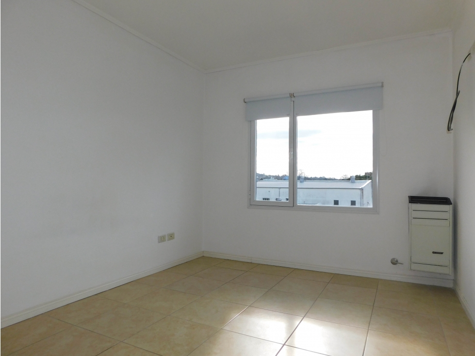 Departamento en alquiler 1 dormitorio con cochera zona semicéntrica — foto 2