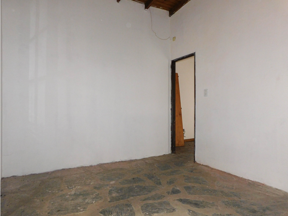 QUINTA EN VENTA ZONA BASE AEREA - 2