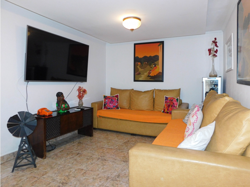 Casa en VENTA Zona Carrefour/Casino | 3 dormitorios + depto + quincho — foto 6