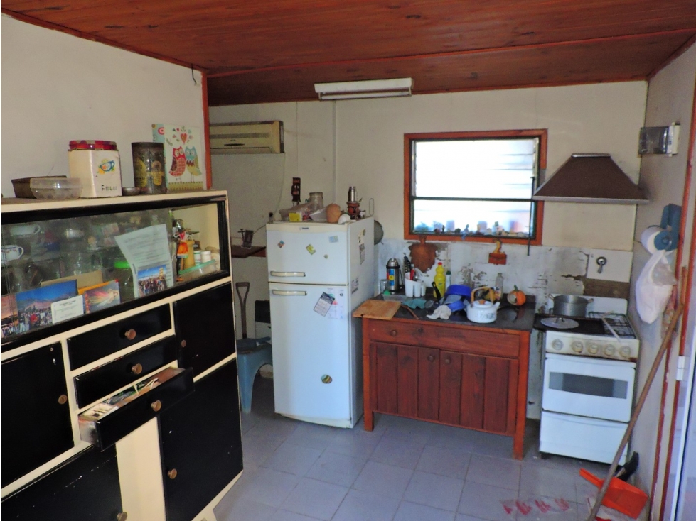 Terreno con viviendas y gran potencial dentro de las 4 Avenidas - 4