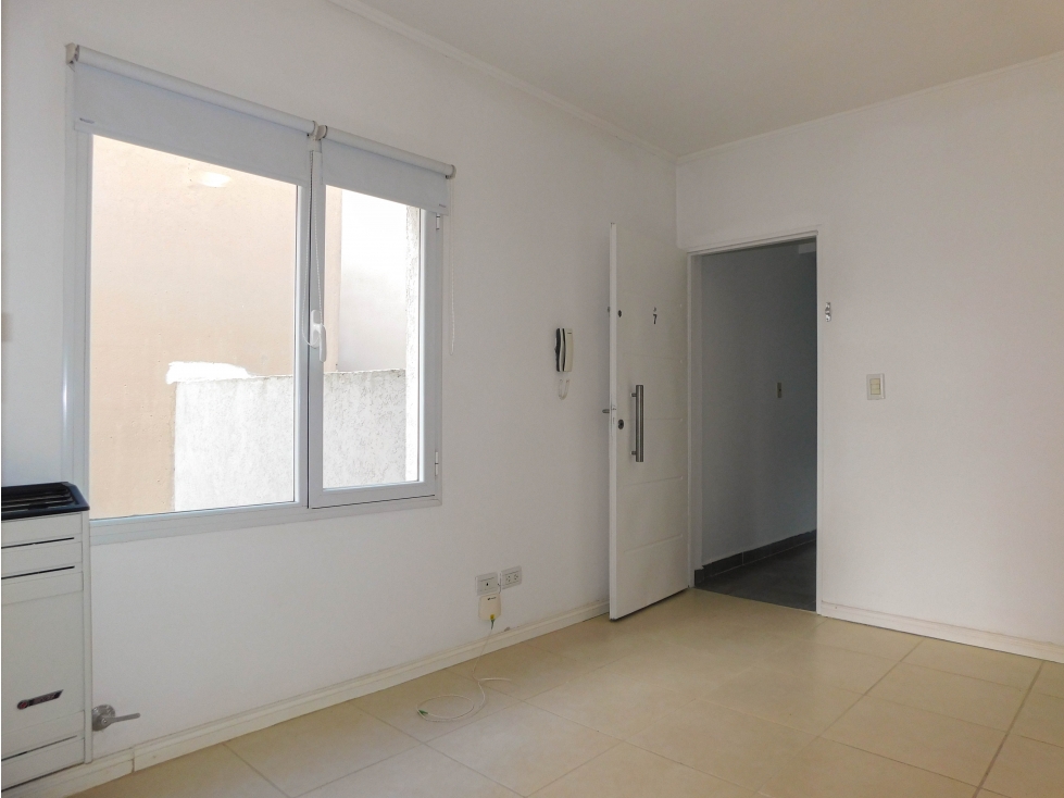Departamento en alquiler 1 dormitorio con cochera zona semicéntrica