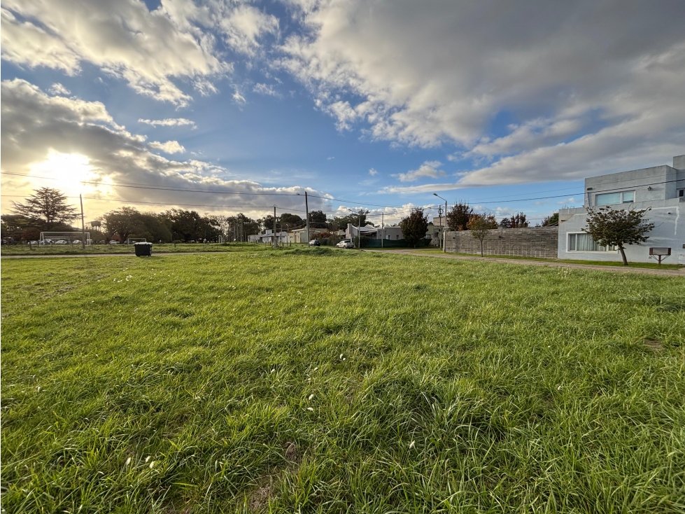 Lote en esquina en Graduados, Tandil Nuevo en el mercado - 2