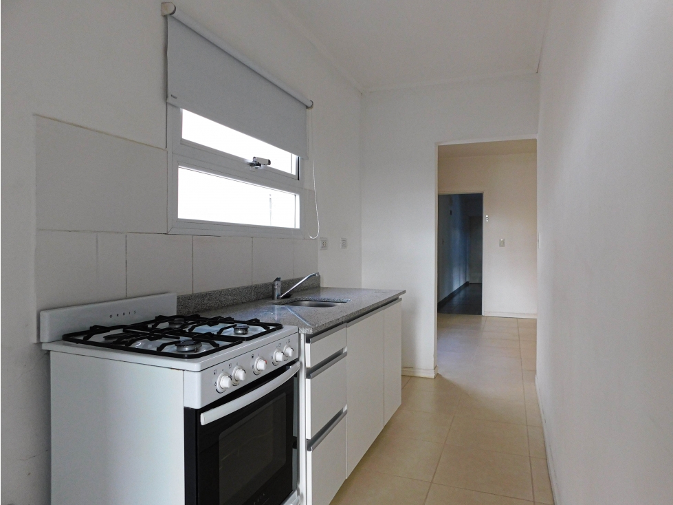 Departamento en alquiler 1 dormitorio con cochera zona semicéntrica — foto 3