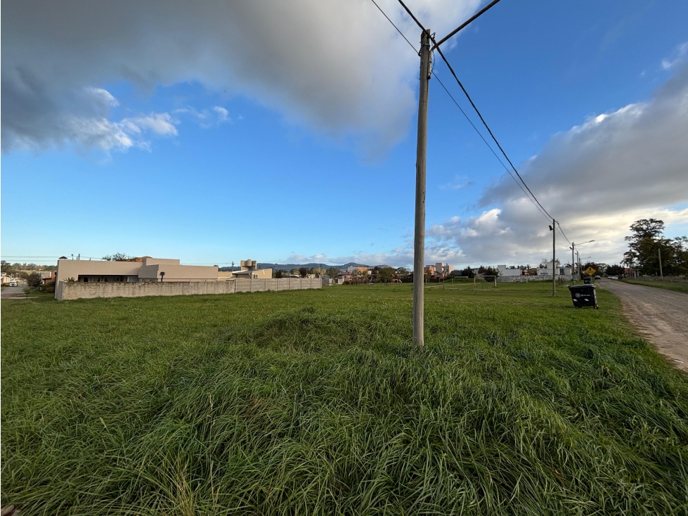 Lote en esquina en Graduados, Tandil Nuevo en el mercado - 3