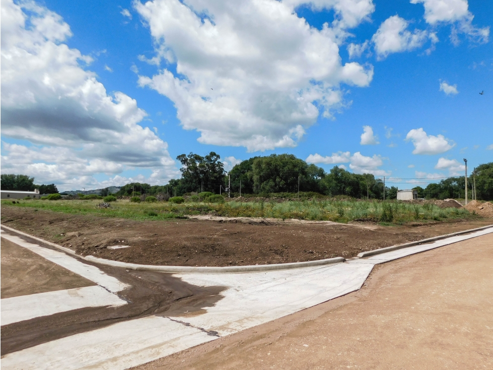 Lote en Venta 300 m2. Zona La Rural. Tandil - 4