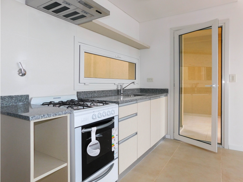 Alquiler departamento 1 dormitorio a estrenar y cochera Tandil - 4