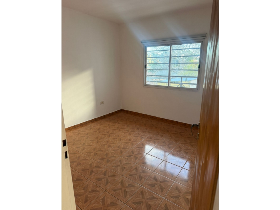 Departamento 2 ambientes Primer piso Alquiler mensual. Tandil — foto 3