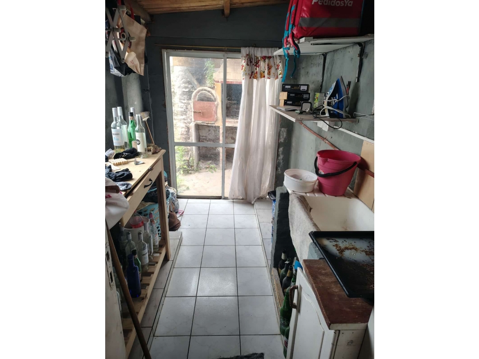 CASA EN VENTA, BARRIO ARCO IRIS 1 - 2