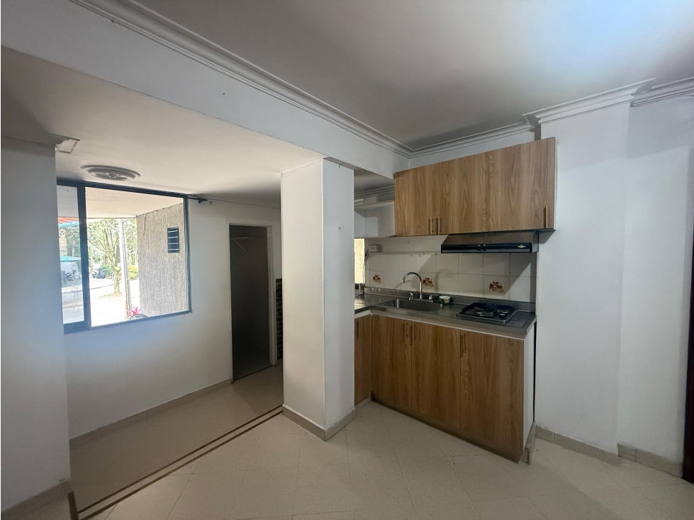 APARTA ESTUDIO EN CALASANZ $ 215.000.000