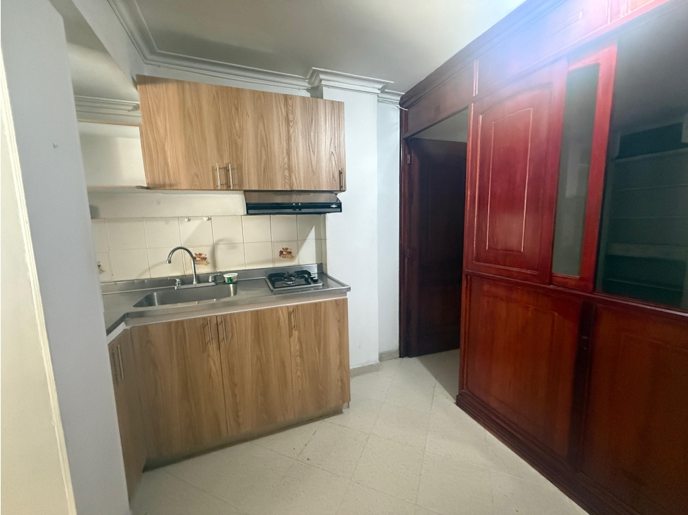 APARTA ESTUDIO EN CALASANZ $ 215.000.000 — foto 2