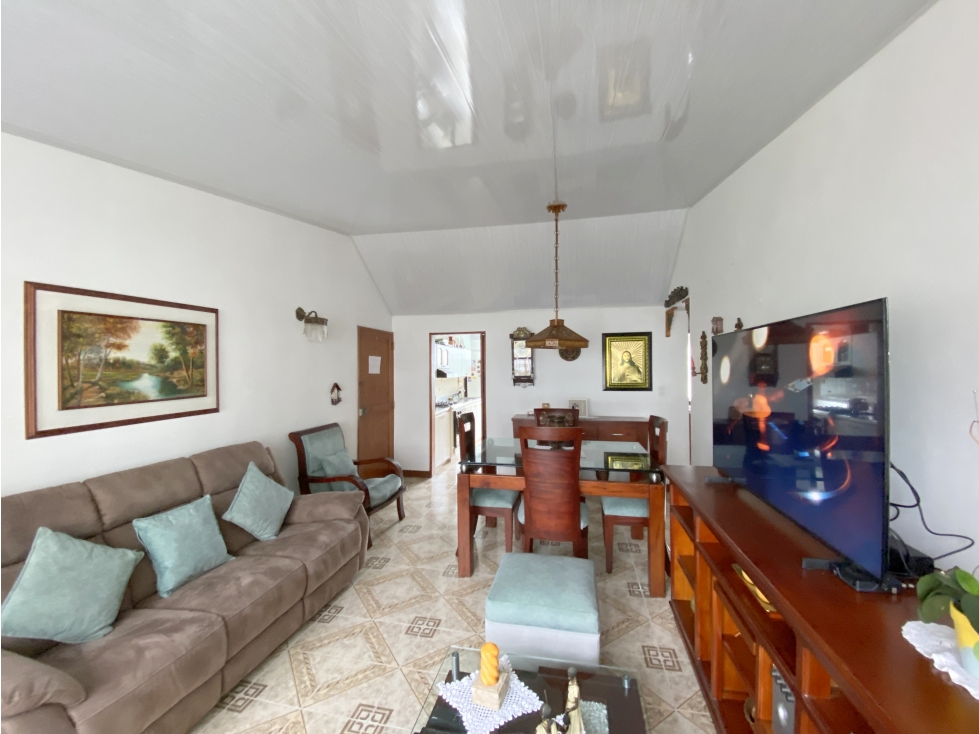 APARTAMENTO EN LOS PINOS — foto 2
