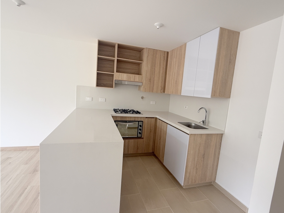 APARTAMENTO PARA ESTRENAR EN ENVIGADO CAMINO VERDE — foto 3
