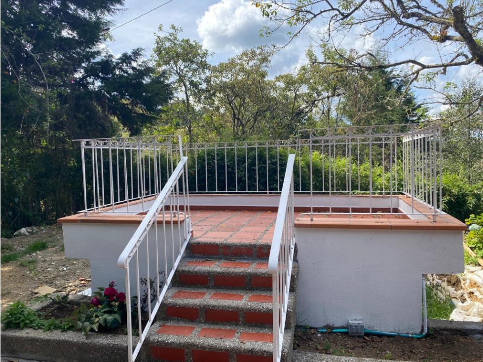 ARRIENDA PLUS INMOBILIARIO. Casa en Santa elena Cerca al D1 — foto 6