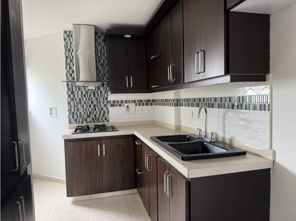 PARTAMENTO DUPLEX EN ENVIGADO ZUÑIGA — foto 2