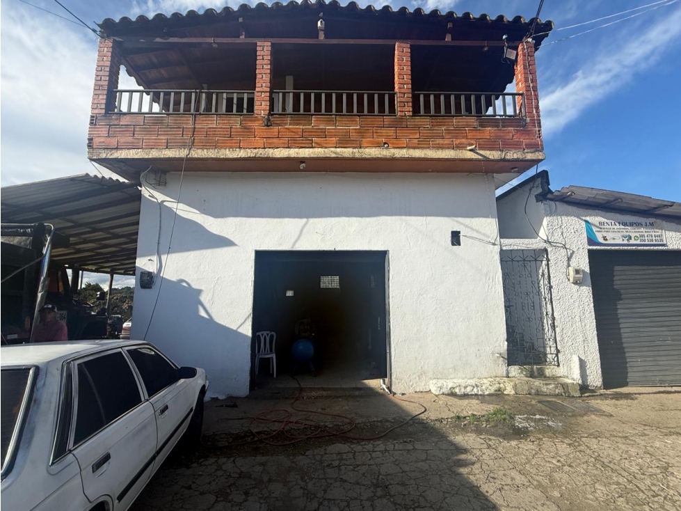 LOCAL EN SANTA ELENA