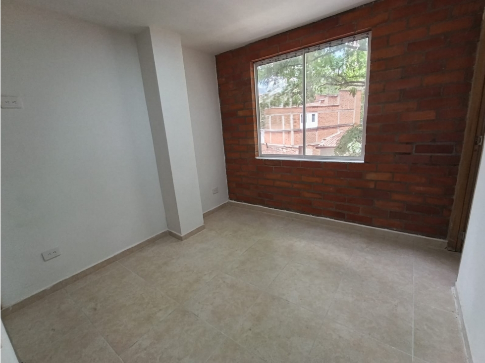 APARTAMENTO EN CALASANZ PARTE BAJA $ 2.400.000 — foto 3