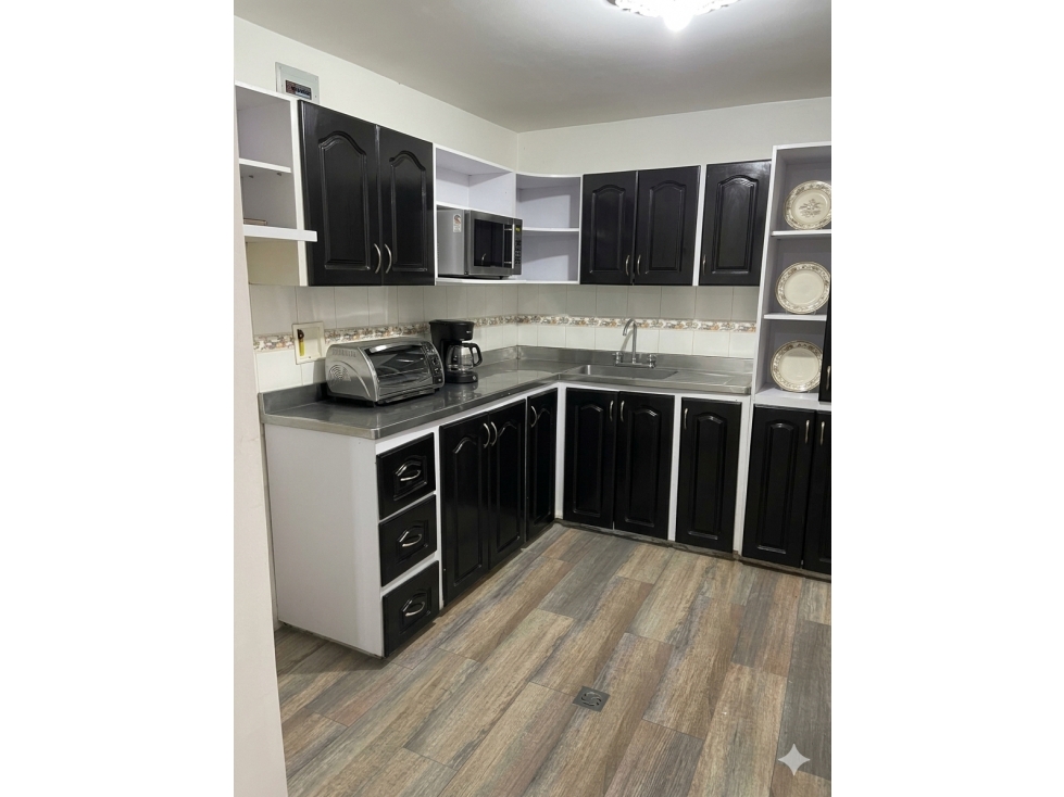 LOCAL EN LAURELES 130 M2 $ 5.000.000 — foto 4