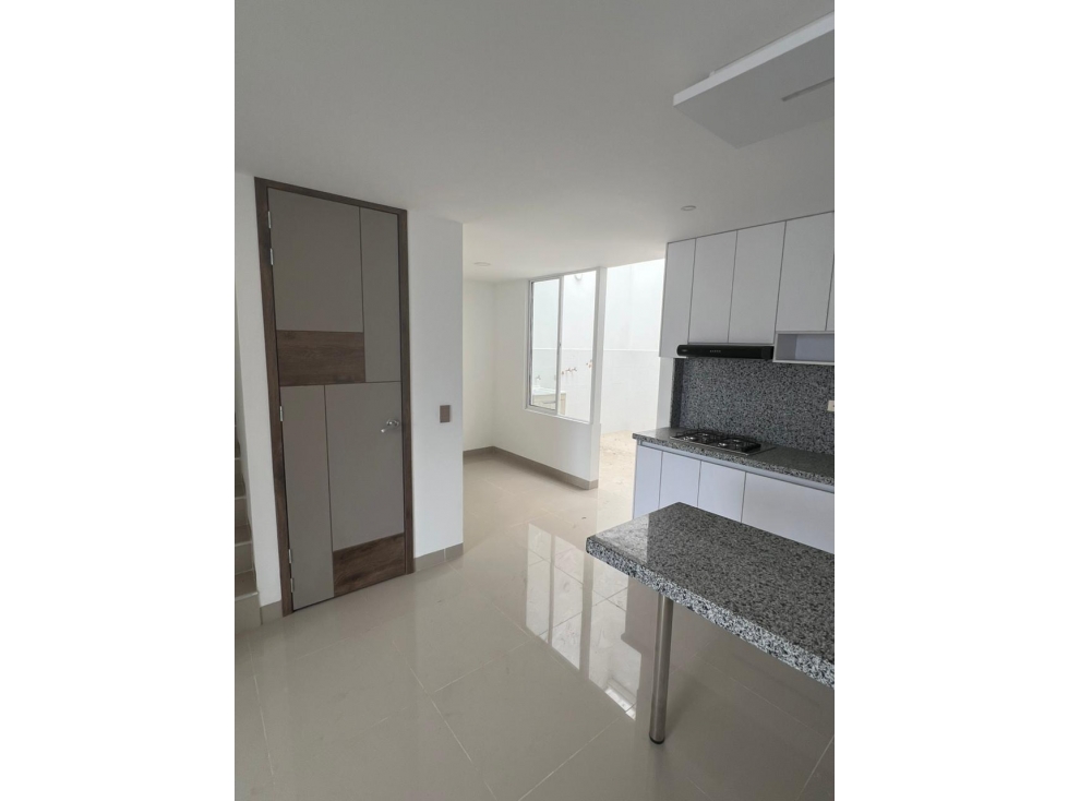 BROKER - CASA EN VENTA EN CONJUNTO CERRADO LA MERCED POPAYÁN