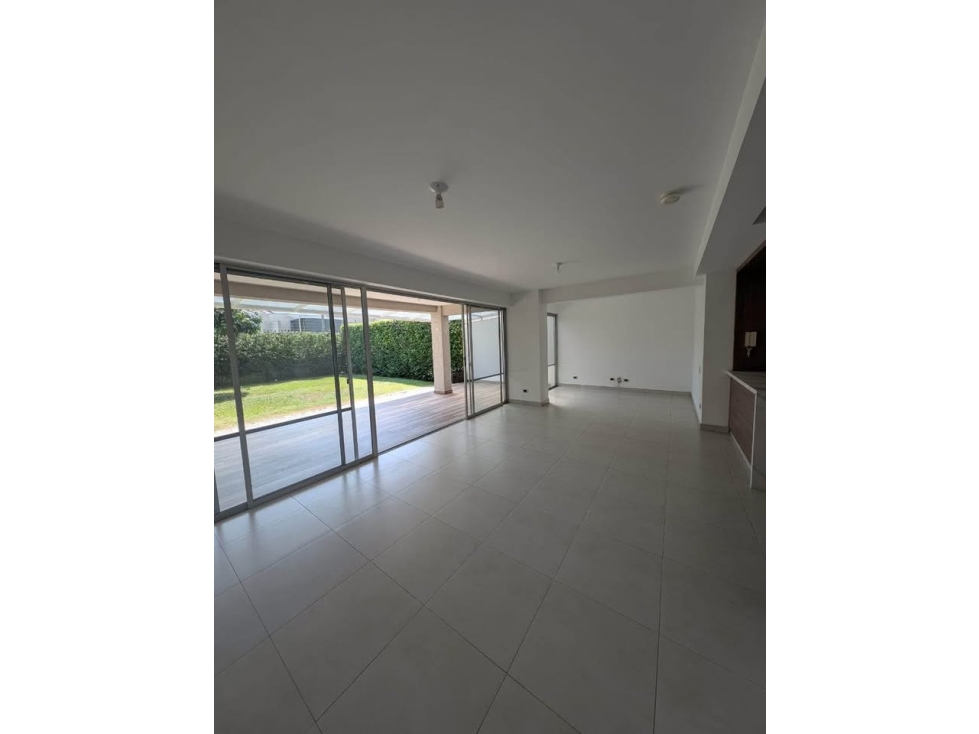 BROKER - CASA EN VENTA CONDOMINIO CASAZUL ALFAGUARA - CALI — foto 4