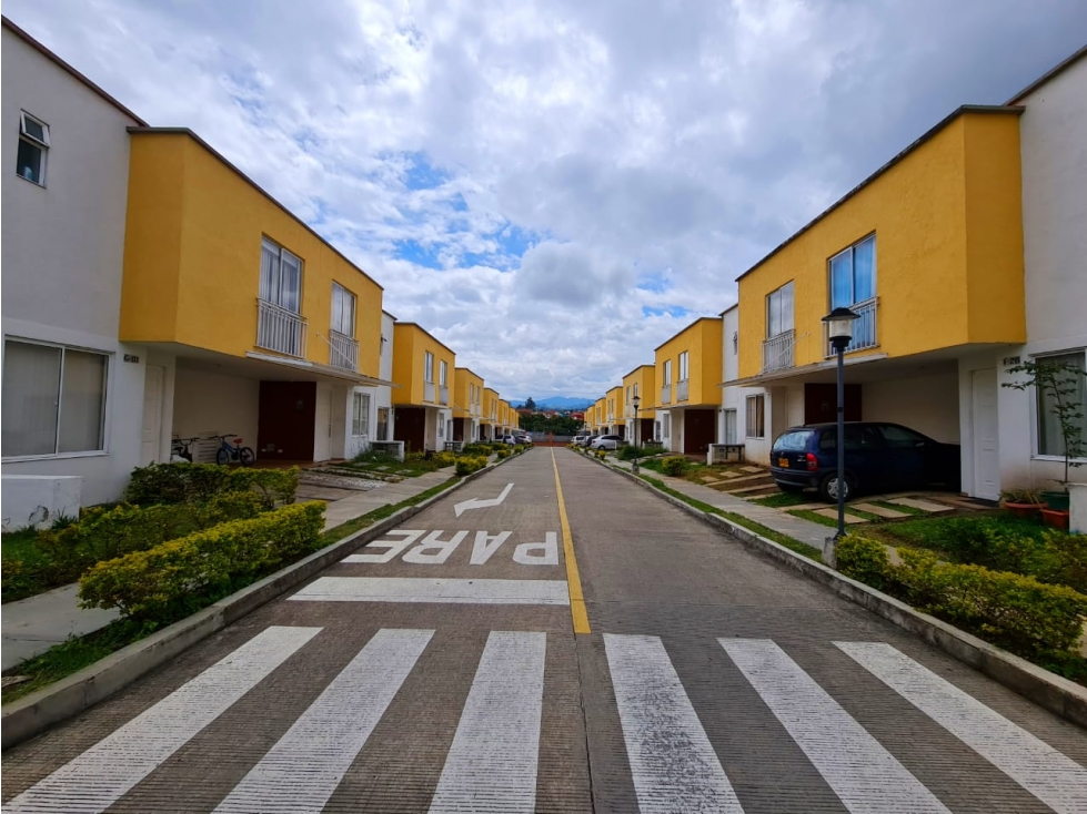BROKER - Casa en venta Conjunto Llanos de Calibio Popayán