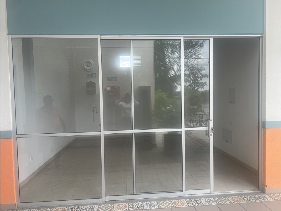 ALQUILER LOCALES EN MALL COMERCIAL VIA EL CAIMO QUINDIO - 2