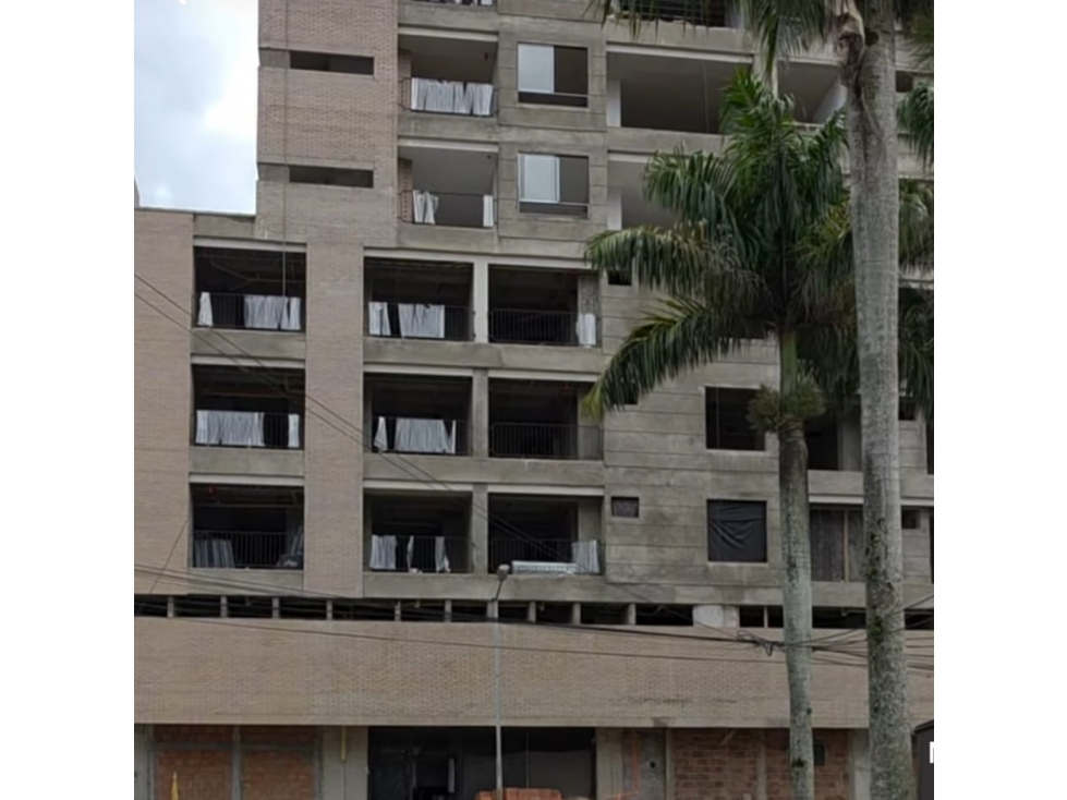 VENTA DERECHO APARTAESTUDIO EN OBRA GRIS BARRIO LA CASTELLANA — foto 3